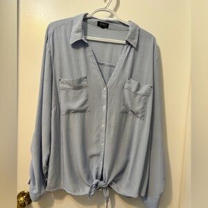 3 for $15😍 Jones New York Blue Striped Button Down Shirt